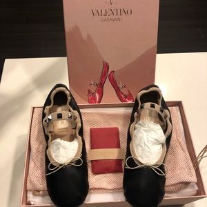 Valentino Garavani Rockstud Ballet Flats